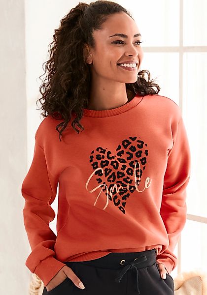 LASCANA Sweatshirt, mit Herz-Leo-Druck, Loungewear günstig online kaufen