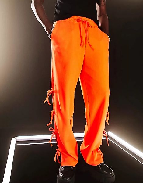 ASOS DESIGN – Jogginghose mit geradem Bein in Rot und Schnürungen-Orange günstig online kaufen