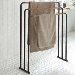 Yamazaki Handtuchständer "Plain" stehend platzsparend ohne günstig online kaufen