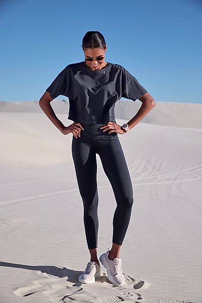 LASCANA ACTIVE Funktionsleggings, mit betonender Raffung für einen runden P günstig online kaufen