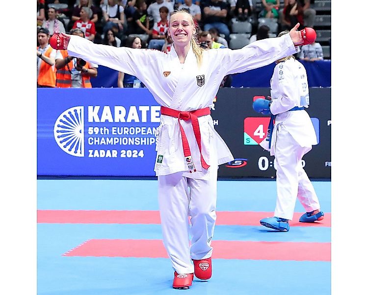Century Martial Arts Karateanzug PUNOK WKF Wettkampf Kumite Uniform Takyon günstig online kaufen
