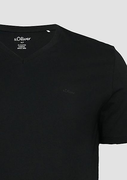 s.Oliver Kurzarmshirt T-Shirt mit V-Ausschnitt und Logo-Stickerei günstig online kaufen