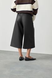 Next Lederhose Bermudashorts aus Kunstleder (1-tlg) günstig online kaufen