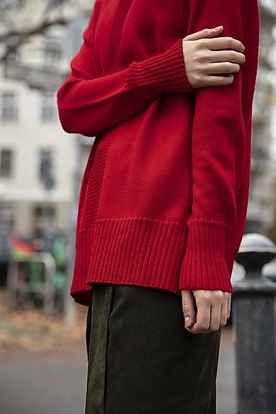Oversized High Neck Pullover In Rot Aus 100% Extrafeine Merinowolle günstig online kaufen