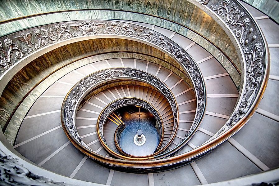 Papermoon Fototapete "Wendeltreppe im Vatikan" günstig online kaufen
