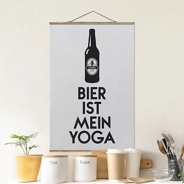 Stoffbild mit Posterleisten Bier Ist Mein Yoga günstig online kaufen