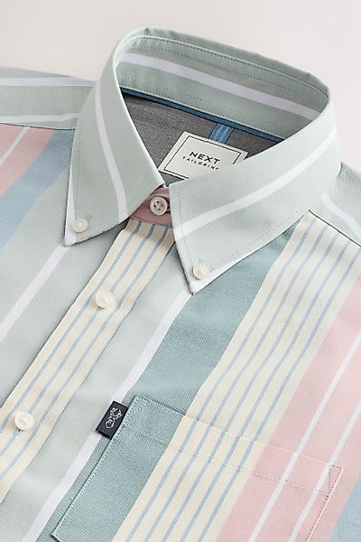 Next Kurzarmhemd Bügelleichtes Oxford-Hemd mit Button-down-Kragen günstig online kaufen
