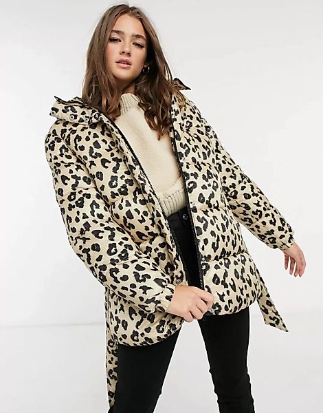 Pieces – Wattierter Mantel mit Kapuze im Leopardenmuster-Mehrfarbig günstig online kaufen