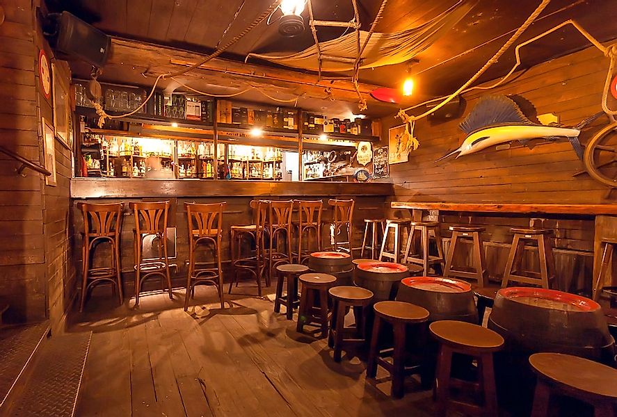 Papermoon Fototapete "Bar" günstig online kaufen