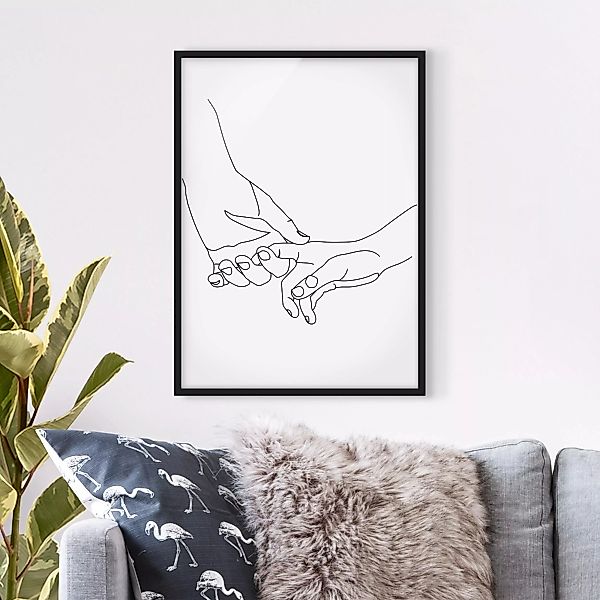 Bild mit Rahmen Schwarz-Weiß - Hochformat Zärtliche Hände Line Art günstig online kaufen