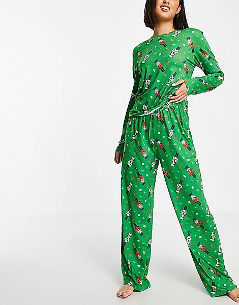 Loungeable – Leggings-Pyjama in Grün mit Nussknacker-Muster günstig online kaufen