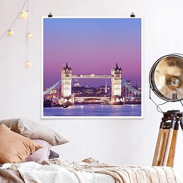 Poster - Quadrat Tower Bridge in London at Night günstig online kaufen