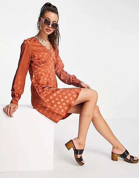 Vero Moda – Skater-Kleid aus Satin in Braun gepunktet günstig online kaufen