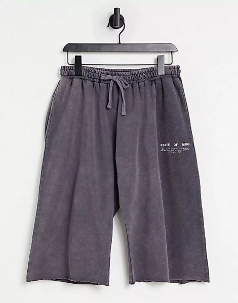 ASOS DESIGN – Längere Oversize-Shorts mit umgekehrtem Print, Einsatz und un günstig online kaufen