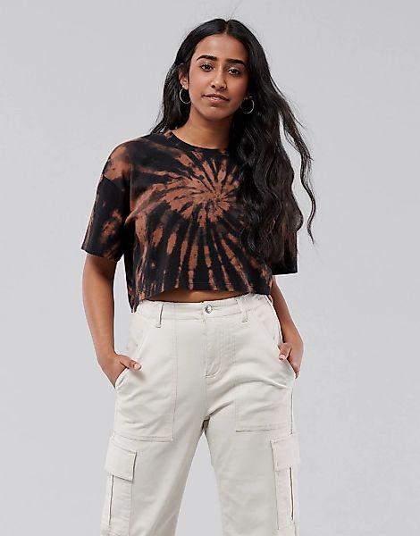 Hollister – T-Shirt in Schwarz mit Batikmuster und Rundhalsausschnitt günstig online kaufen