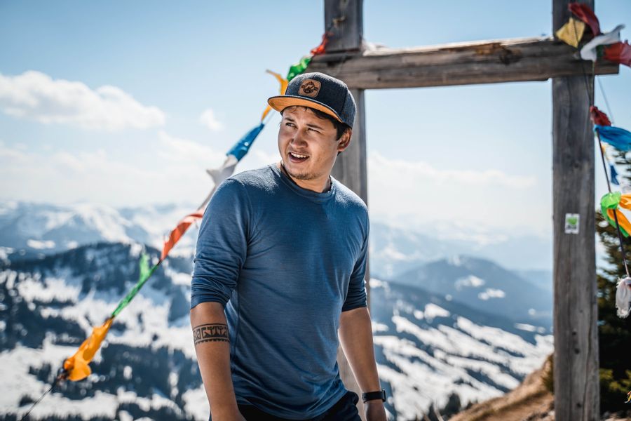 Jumping Bird Snapback Cap günstig online kaufen