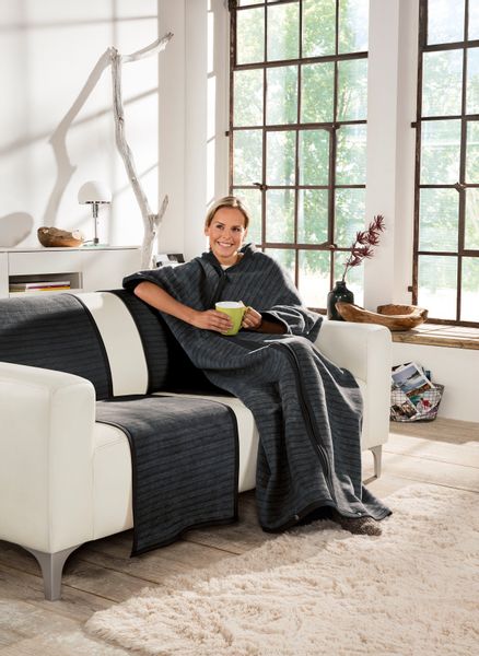 IBENA Wohndecke "Fano" Wohnmantel mit Druckknöpfen, Kuscheldecke günstig online kaufen