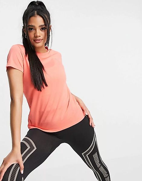 Puma – Run Fast – T-Shirt in Rosa mit Logo günstig online kaufen