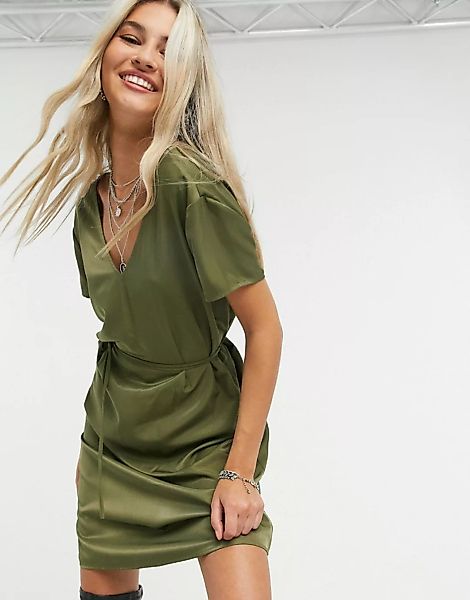 Object – Eileen – Grünes Minikleid mit V-Ausschnitt und Spitzenbesatz günstig online kaufen