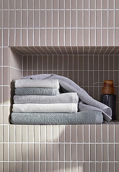 hessnatur Frottier-Handtuch mit Struktur aus Bio-Baumwolle - grau - Größe 1 günstig online kaufen