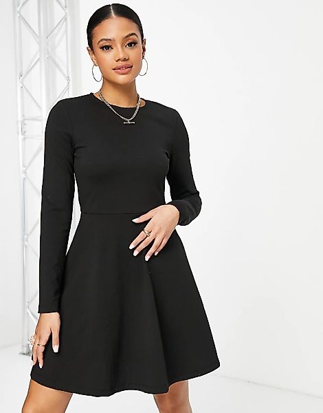 NA-KD – Langärmeliges Skater-Kleid in Schwarz günstig online kaufen
