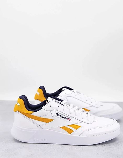 Reebok – Club C Legacy Revenge – Sneaker in Weiß und Gelb günstig online kaufen