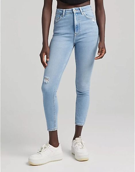 Bershka – Eng geschnittene Jeans in Vintage-Blau mit superhohem Bund günstig online kaufen