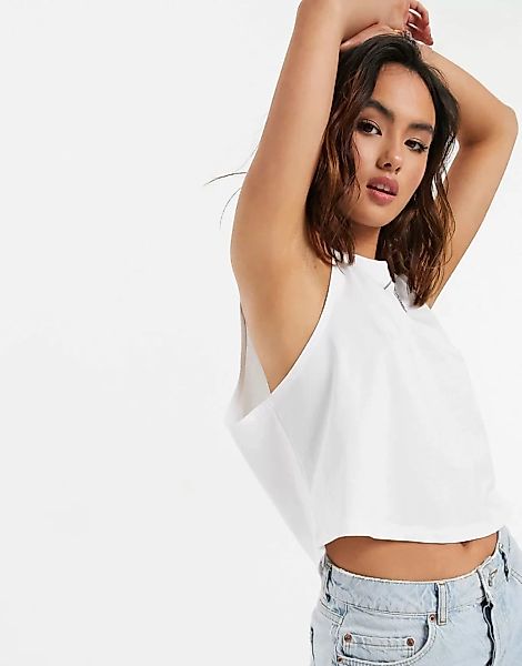 ASOS DESIGN – Kurzes,, weißes Swing-Trägershirt günstig online kaufen