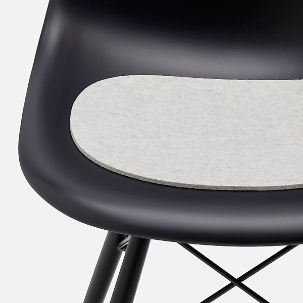 Hey-Sign - Eames Plastic Chair Sitzauflage - marmorgrau/Filz in 5mm Stärke günstig online kaufen