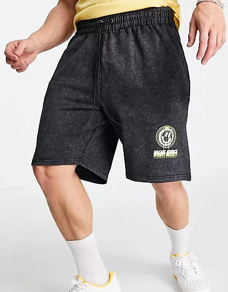 Night Addict – Shorts in Schwarz mit Logo günstig online kaufen