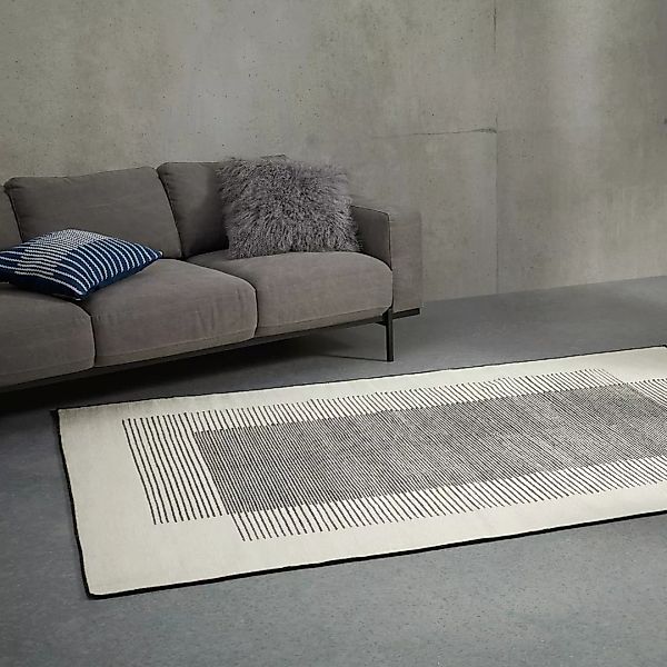 Caixa Teppich (160 x 230 cm), Cremeweiss und Schwarz - MADE.com günstig online kaufen