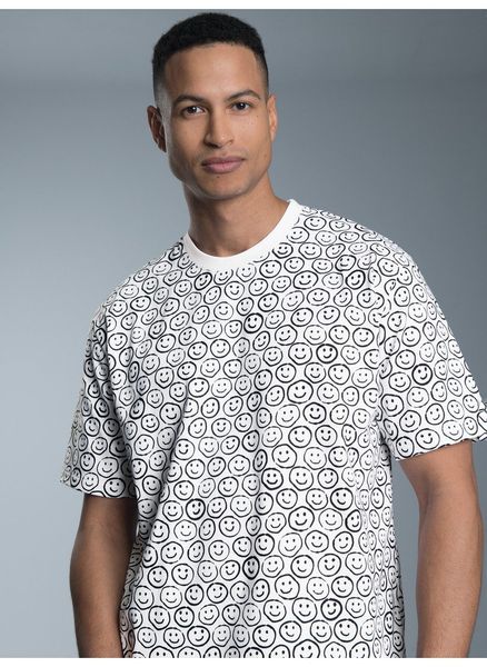 Trigema T-Shirt "TRIGEMA T-Shirt mit freundlichem Smiley-Muster" 1 Stk. tlg günstig online kaufen