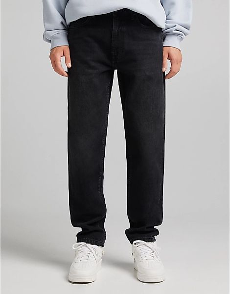 Bershka – Schwarze Jeans mit geradem Bein günstig online kaufen