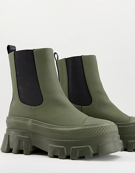 Public Desire – Man Crane – Chelsea-Boots in Khaki mit dicker Sohle-Grün günstig online kaufen