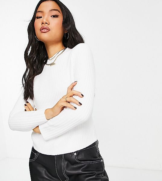 New Look Petite – Flauschiger Pullover in Weiß günstig online kaufen