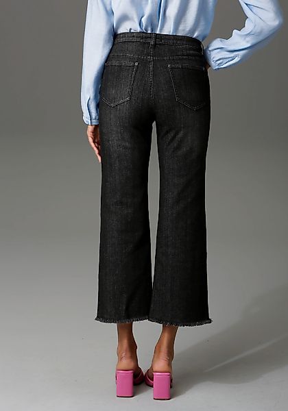 Aniston CASUAL 7/8-Jeans mit leicht ausgefranstem Beinabschluss günstig online kaufen