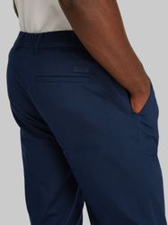 Calvin Klein Bundfaltenhose "SATEEN STRETCH TAPERED PLEAT" in Satin-Optik günstig online kaufen