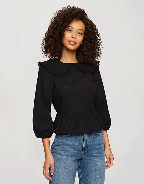 Miss Selfridge – Bluse mit Rüschenkragen in Schwarz günstig online kaufen