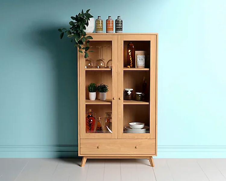 Woodman Glasvitrine »Kensal«, im schlichten skandinavischen Design, Holzfur günstig online kaufen