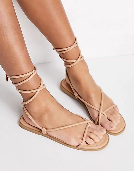 Missguided – Sandalen mit Zehensteg und Schnürung in Sand-Neutral günstig online kaufen