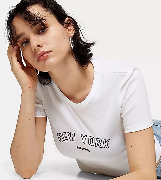 Topshop Tall – T-Shirt mit „New York“-Print in Weiß günstig online kaufen