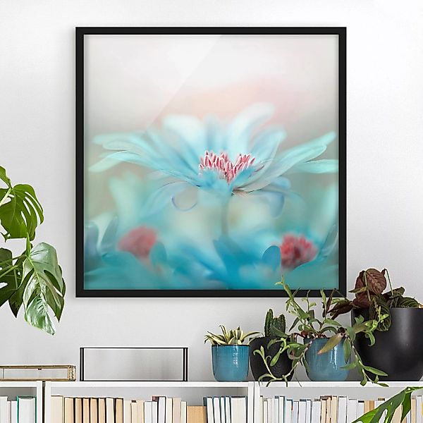Bild mit Rahmen Blumen - Quadrat Zarte Blüten in Pastell günstig online kaufen
